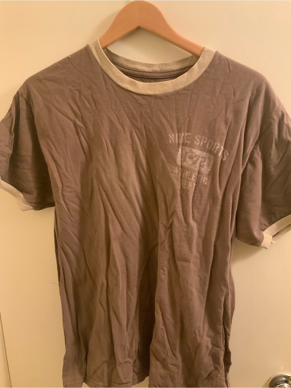 Nike Vintage late 90s/Y2K Brown Ringer Short Sleeve Tee with Cream Trim